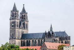 GEZE’s wireless solutions for hold-open systems in the Magdeburg cathedral