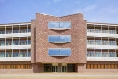 GEZE door, window and safety technology at the dm-dialogicum