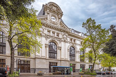 Retrofitting smart window technology in historically preserved buildings