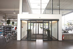 Automatic sliding door drive Powerdrive in Autohaus Boden (car dealer) , Hasselt, Belgium