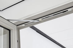 Boxer free swing door closers