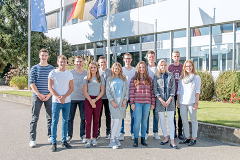 Les 12 nouveaux étudiants de la duale Hochschule Baden-Württemberg (DHBW, ou Université de Formation en alternance du Bade-Wurtemberg) du programme d’initiation interactif. Photo : GEZE GmbH