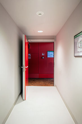 GEZE Powerturn F/R mit GC 342 Laserscanner Das größte Science Center in Deutschland, die experimenta in Heilbronn. Ausgestattet mit innovativer GEZE Technik bietet sie ihren Besuchern eine einzigartige Wissens- und Erlebniswelt.