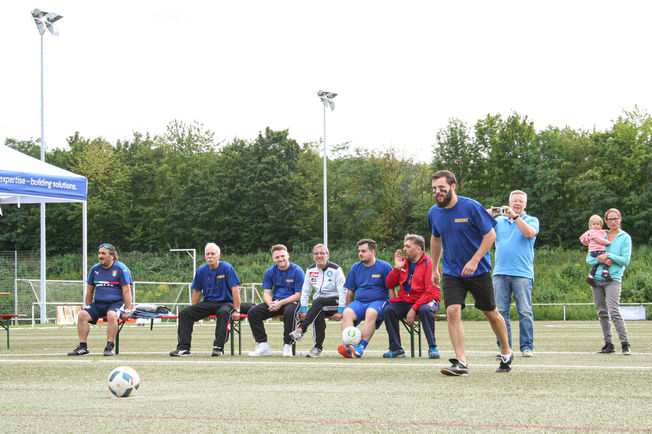 Voller Einsatz beim Elfmeter Cup © GEZE GmbH