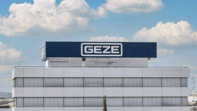 GEZE Logo headquarter