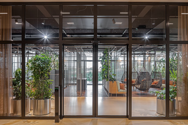 Automatische Schiebetür Powerdrive PL EI30, Athletikzentrum Oym, Schweiz Automatisches Schiebetürsystem für Brandschutztüren mit der Widerstandsklasse EI30