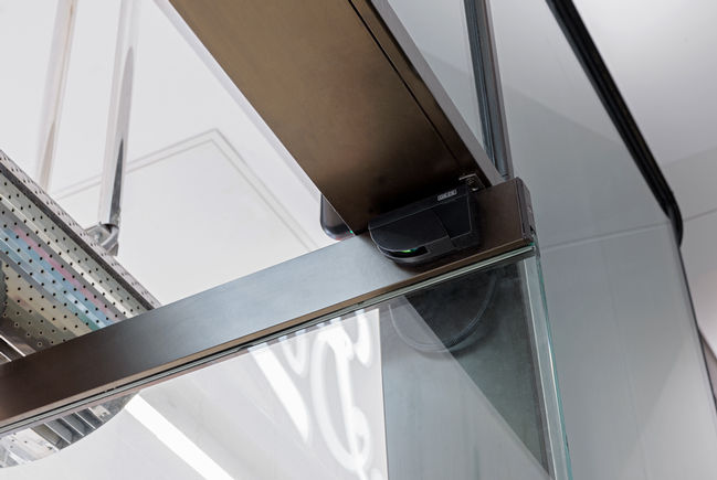 UFO NT Shopping Centre Boots Kensington High St