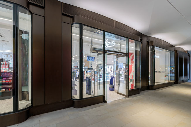 UFO NT Shopping Centre Boots Kensington High St