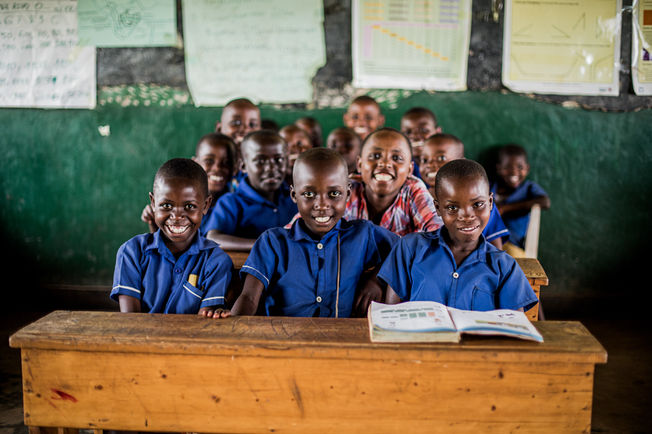 Ruanda'da bir okulda çocuklar