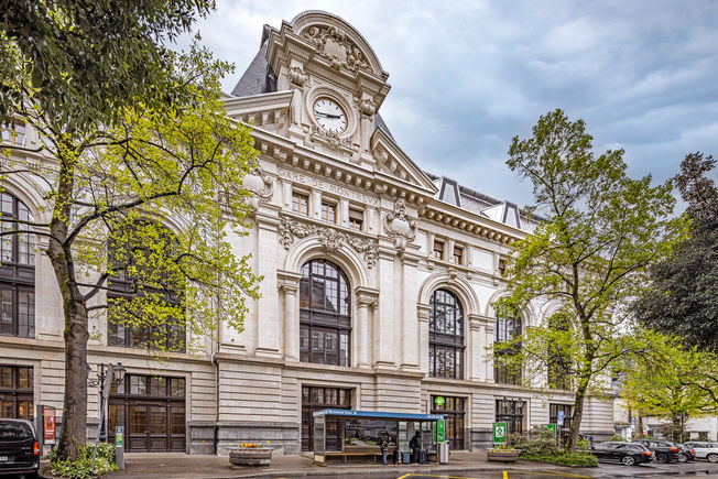 Außenansicht Bahnhof Montreux Außenansicht Bahnhof Montreux