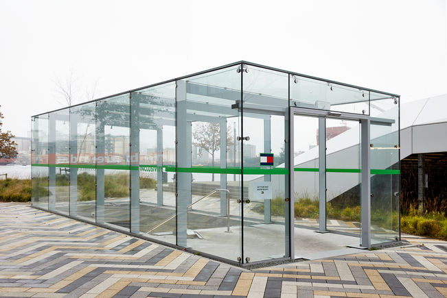 Slimdrive SL NT Danzigerkade Amsterdam Danzigerkade Amsterdam bicycle shed Tommy Hilfiger with Slimdrive SL NT