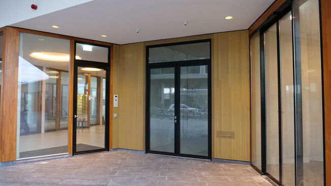 Slimdrive EMD-F + Slimdrive SL NT Pontsteiger Amsterdam Pontsteiger Amsterdam entrance to appartments with Slimdrive EMD-F and Slimdrive SL NT to bicycle shed