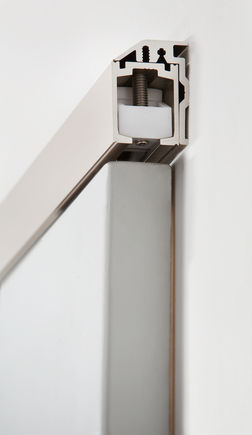 Sliding door detail Perlan 140. Sliding fitting for glass doors with draw-in damper on both sides or input