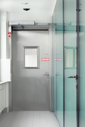 Pogon zaokretnih vrata - TSA 160 NT F + centrala za dojavu dima - RSZ 5, Generali Elektrohidraulični pogon zaokretnih vrata za jednokrilna protupožarna i protudimna zaštitna vrata s Push & Go funkcijom i automatskim obrtanjem.