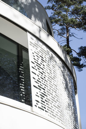 KADO KARIM luxus lakópark Akár a köz-, akár a magánszektorban, nagyobb vagy kisebb objektumokban, új vagy meglévő épületekben – a GEZE megoldásai megkönnyítik a lakók és a felhasználók, valamint az épületüzemeltetők mindennapi életét.