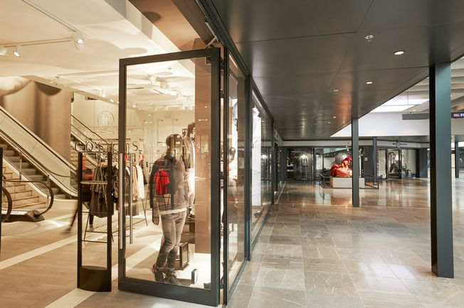 TS 3000 Gelderlandplein Amsterdam TS 3000 at Costes shop at Gelderlandplein