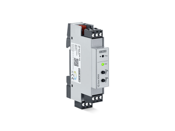 IQ box KNX Variante de carril DIN para la instalación en un carril DIN TS35. Espacio necesario 18 mm (1 TE)