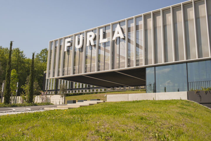 Furla Esterno