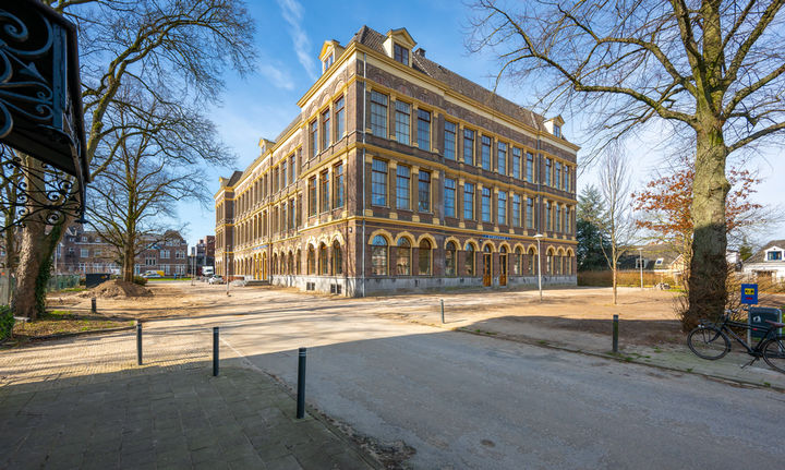 Vista esterna dell'edificio scolastico HBS Kampen