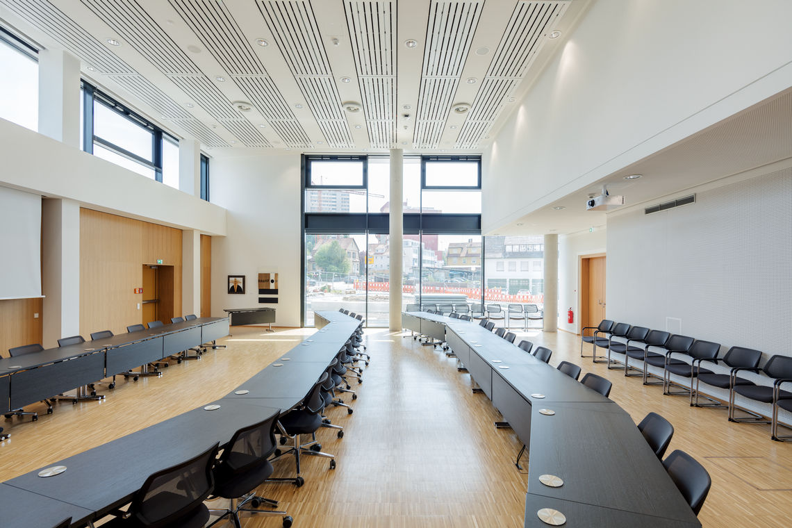 Meeting rooms, conference rooms and schools often become hot and stuffy, but, natural ventilation via automatically controlled windows can provide an energy-efficient solution. Natural ventilation provides fresh air, improves indoor air hygiene and increases well-being.
