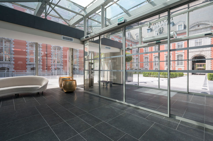 GEZE Slimdrive SL NT en Royal Hainaut Hotel