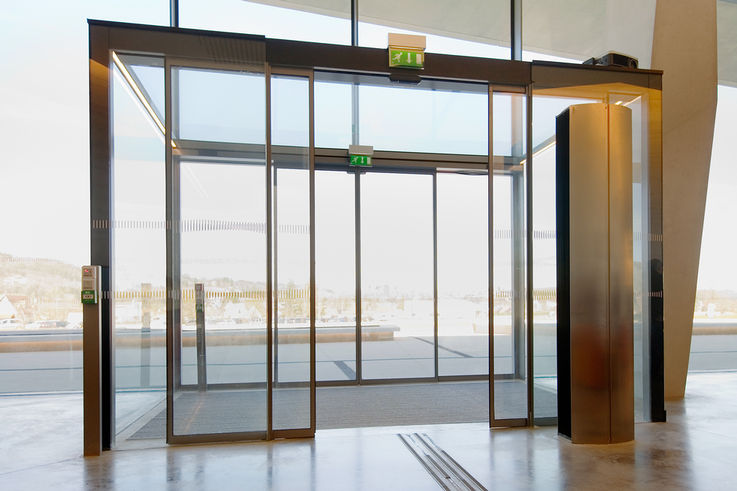 La technologie de portes par GEZE au Centre International de l’Art Pariétal. Photo : Jean-Luc Kokel pour GEZE GmbH