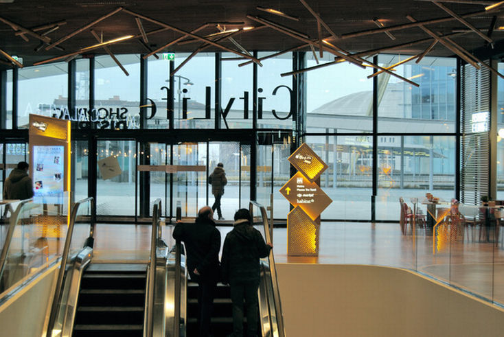 Des portes automatiques où que vous regardiez – une caractéristique essentielle dans un centre commercial. Photo : GEZE GmbH