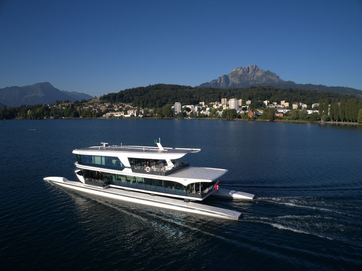 Porte coulissante dans la navette Bürgenstock
