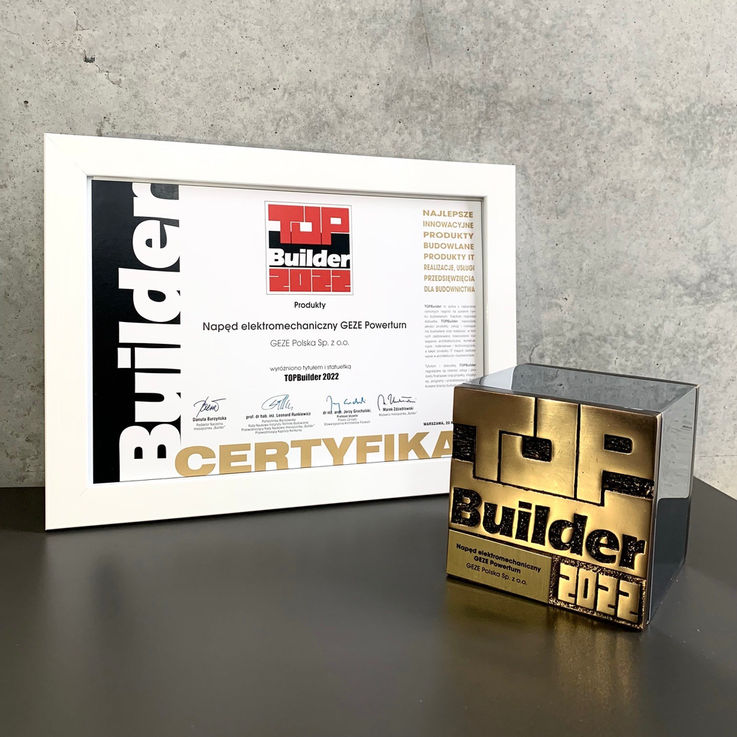 Certyfikat i statuetka TOPBuilder 2022