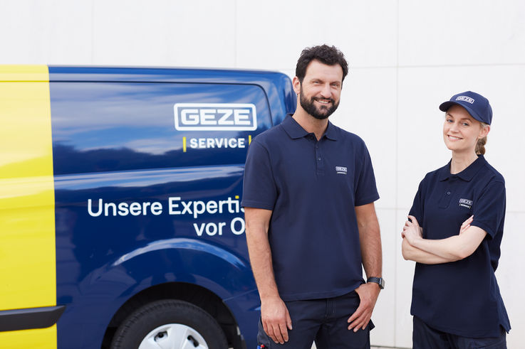 GEZE Service: Montage, Wartung und Instandhaltung.