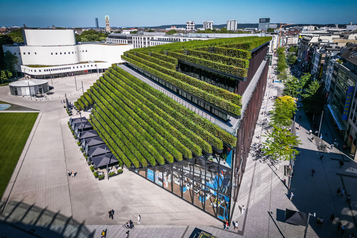 Kö-Bogen II og Schauspielhaus Düsseldorf