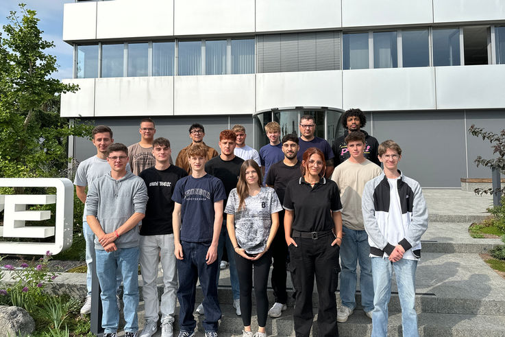 New apprentices and dual studies students at GEZE in 2024