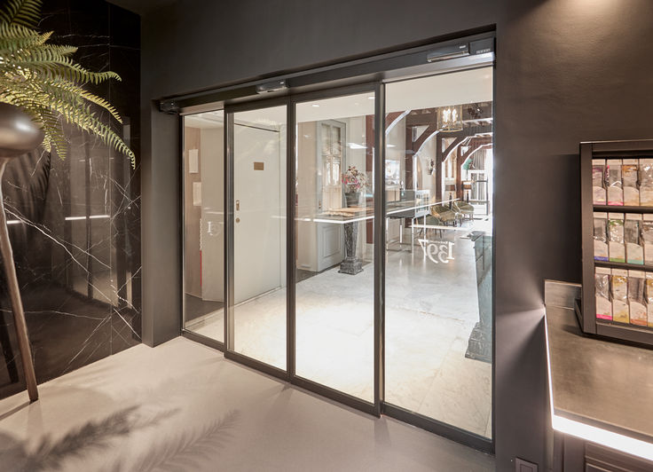 Slimdrive SL NT in entrance kitchen Grand Hotel De Draak Bergen op Zoom