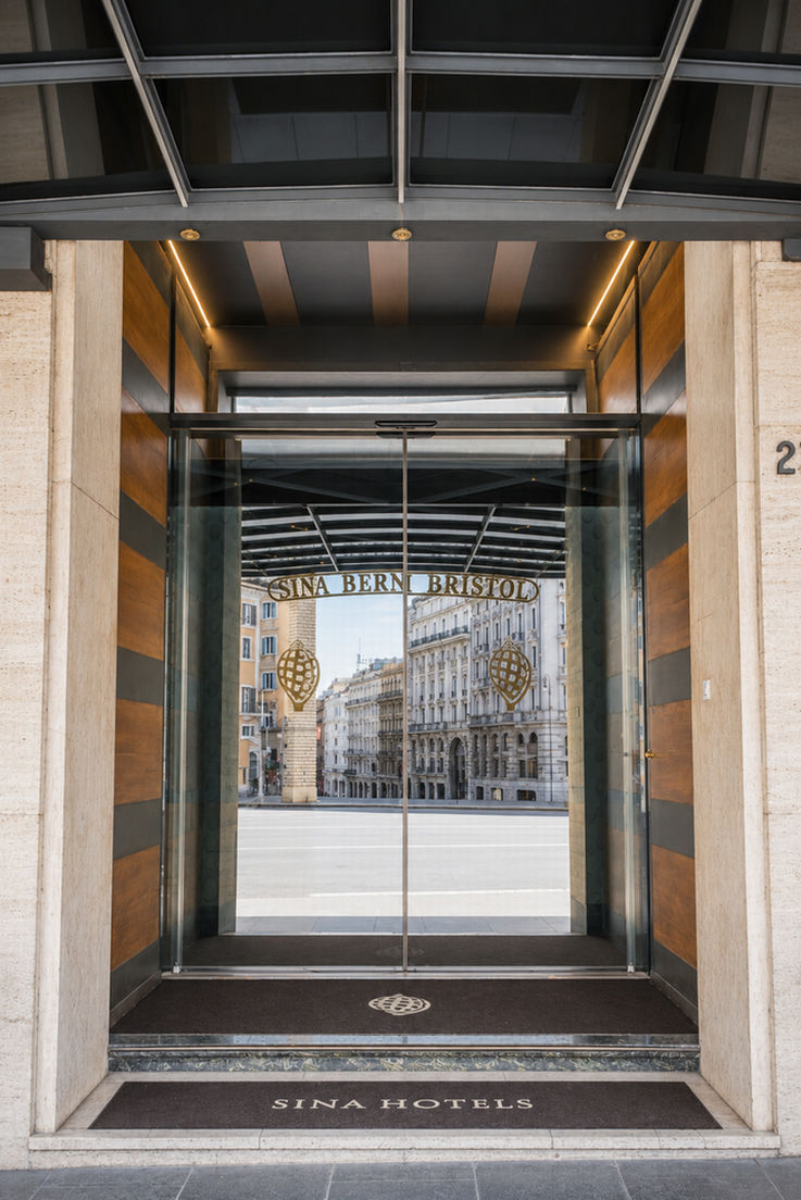 GEZE ITA_Hotel Bernini Bristol_ripresa frontale dall'esterno