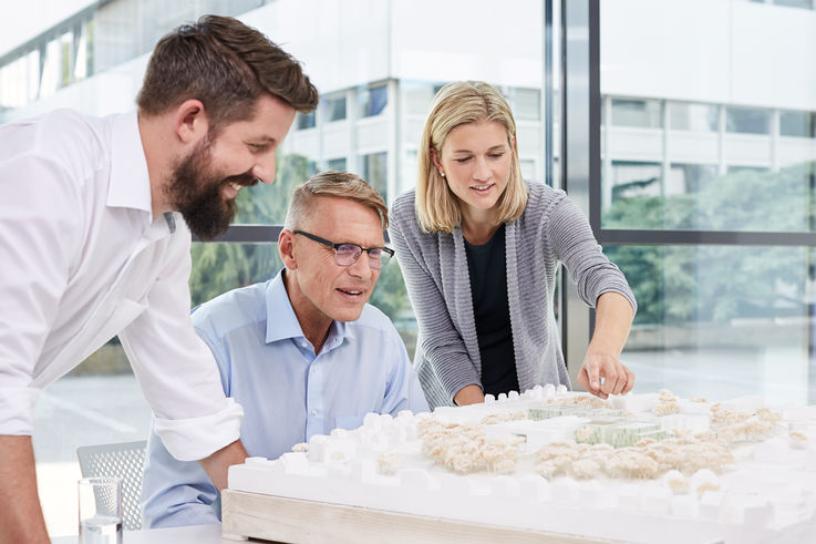 GEZE staff photo shoot 2018: Architecture Pre-sale