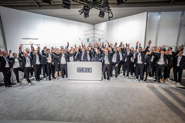 GEZE employees on the stand at BAU 2023