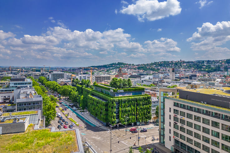 Begrüntes Gebäude Calwer Passage in Stuttgart