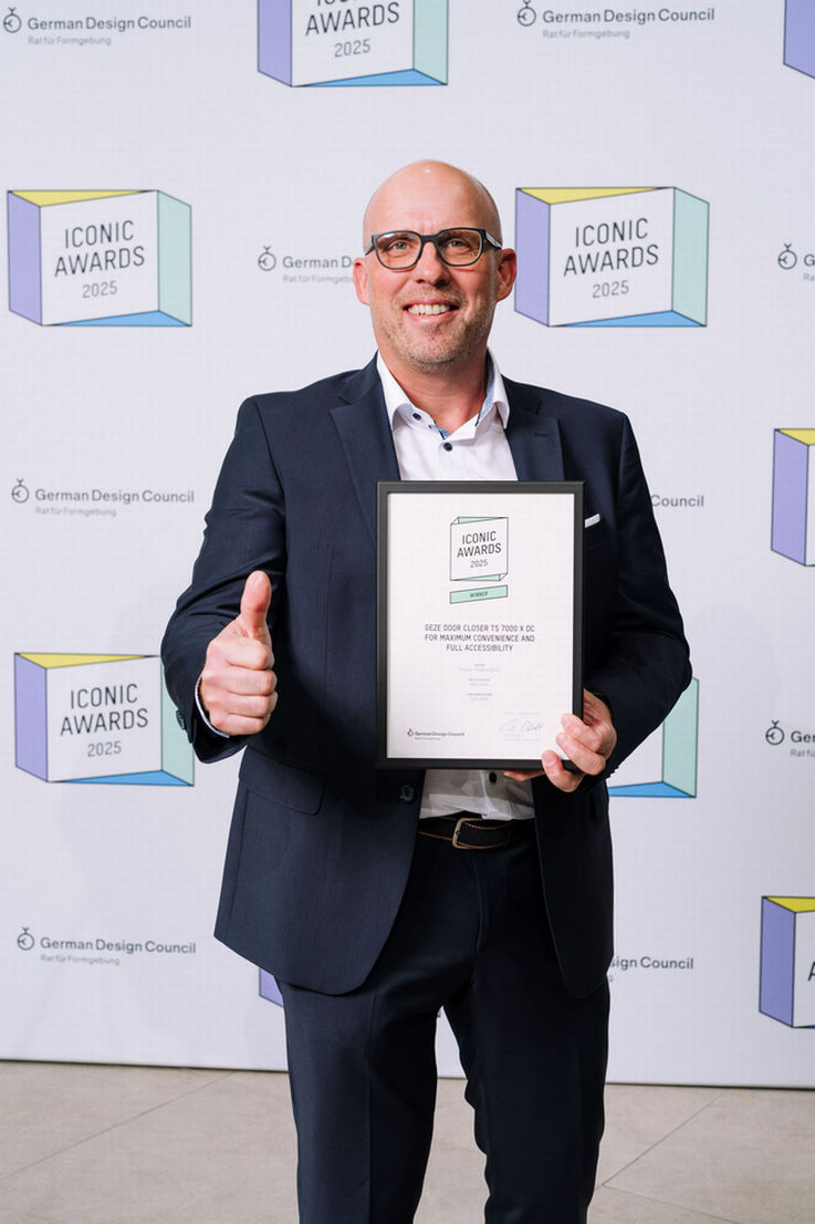 ICONIC AWARDS 2025