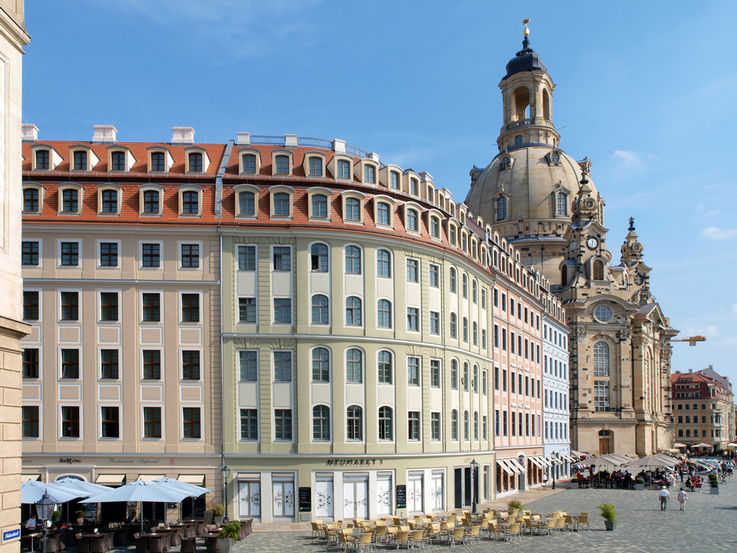 Vrhunska tehnologija prozora za rekonstruirani Dresden Frauenkirche: GEZE je integrirao prilagođene RWA sustave u povijesni građevinski materijal. Fotografija: MM Fotowerbung za GEZE GmbH