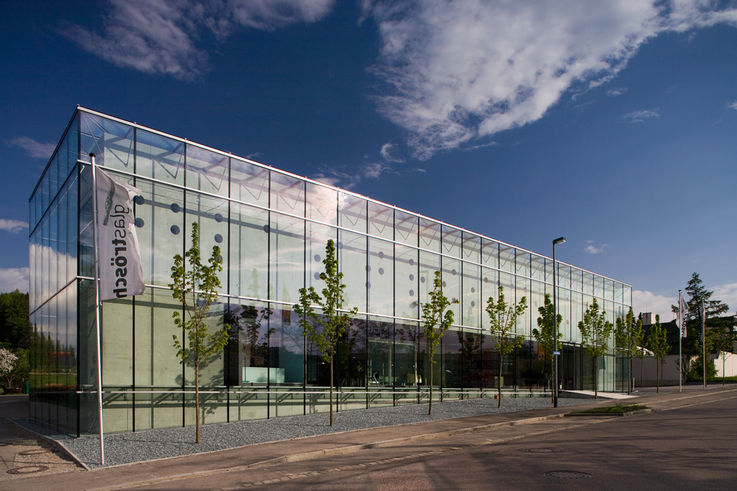  - Energy-optimised construction with intelligent façades