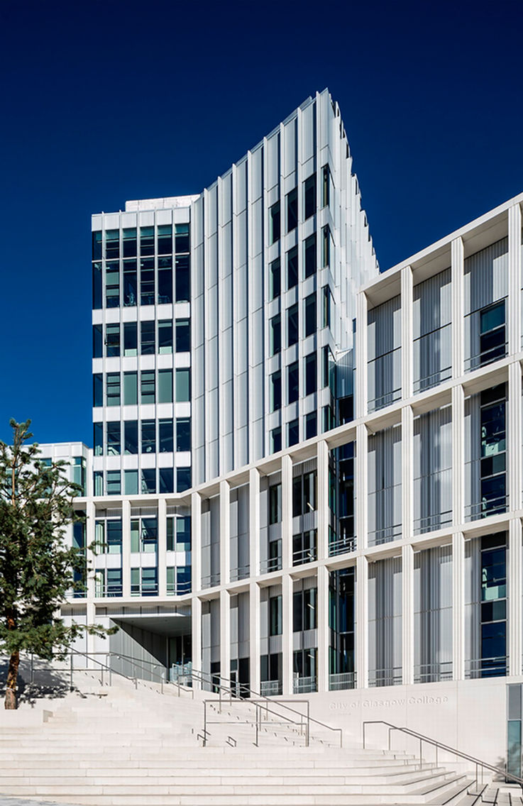 Foto exterior do City of Glasgow College.